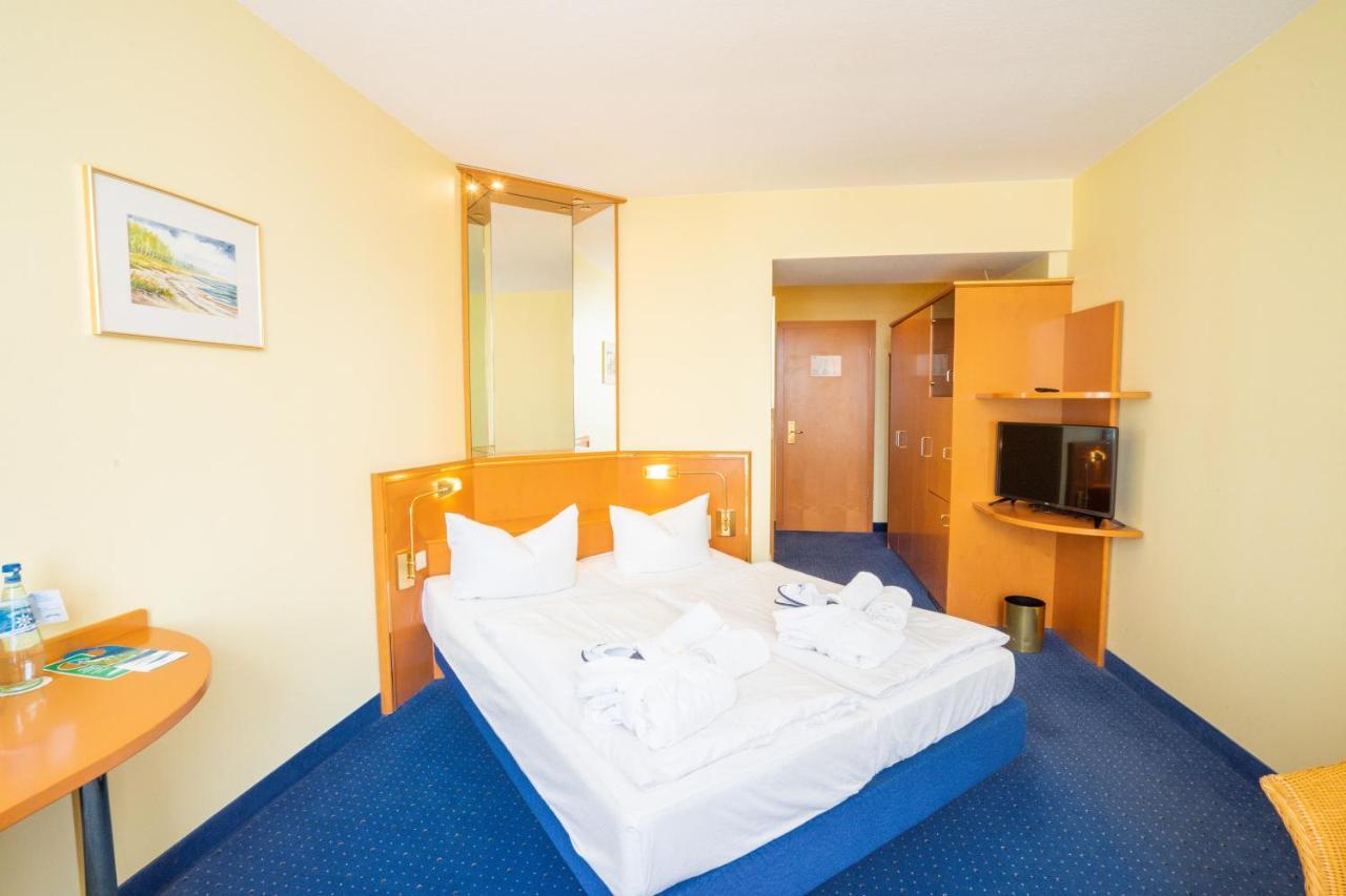 Double Room with Balcony and Sea View,1088842738:JPEG