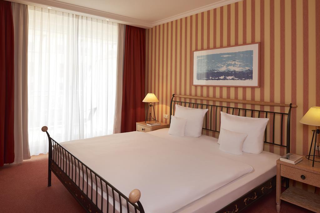 Comfort Suite Partial Sea Side
